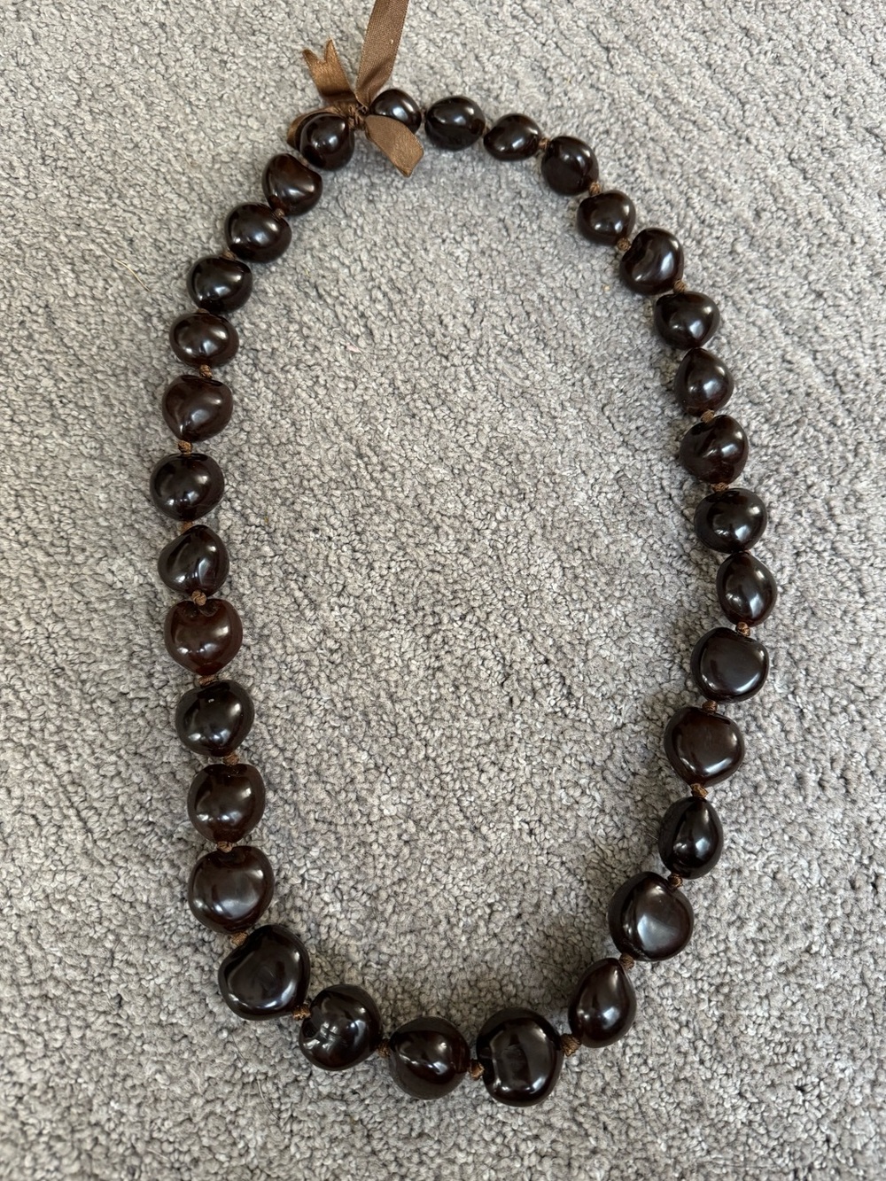 Beautiful Authentic Hawaiian Kukui Nut Lei Necklace 🌺✨ - Picture 2 of 3